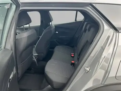 Photo 36 Peugeot 2008  PureTech 100 S&S BVM6