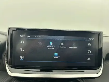 Photo 45 Peugeot 2008  PureTech 100 S&S BVM6