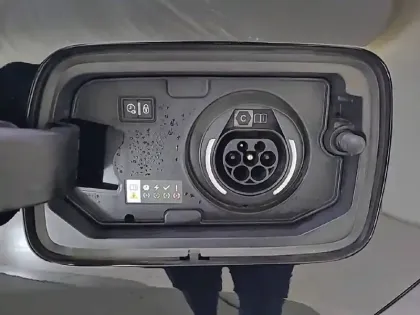 Photo 19 Citroën C5 aircross  Hybride Rechargeable 225 e-EAT8