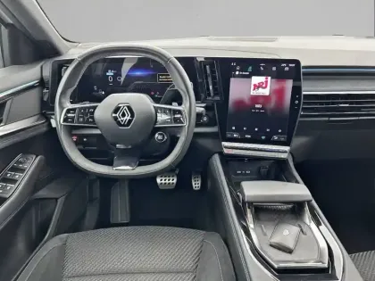 Photo 44 Renault Austral  E-Tech hybrid 200