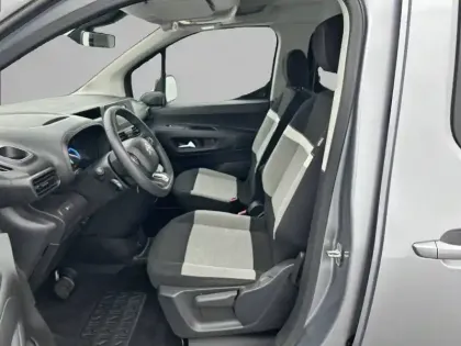 Photo 30 Citroën Berlingo e- Taille M 136 ch 100 kWh Automatique