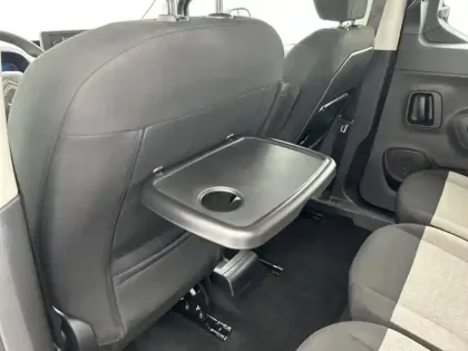 Photo 38 Citroën Berlingo e- Taille M 136 ch 100 kWh Automatique