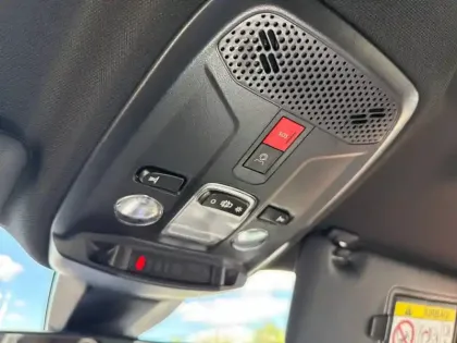 Photo 27 Peugeot 2008  PureTech 100 S&S BVM6