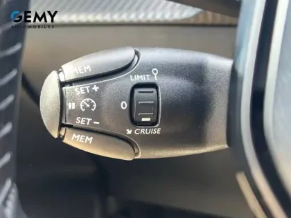 Photo 34 Peugeot 2008  Electrique 54 kWh 156 ch