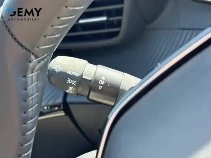 Photo 14 Peugeot 2008  Electrique 54 kWh 156 ch
