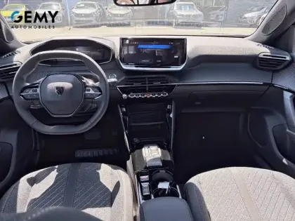 Photo 7 Peugeot 2008  Electrique 54 kWh 156 ch