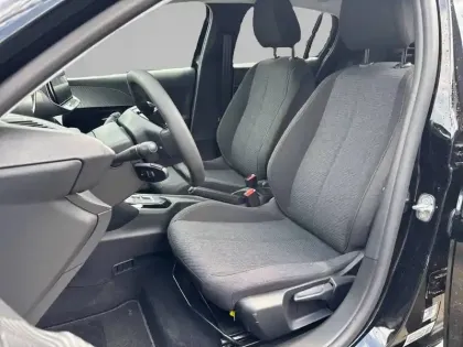 Photo 10 Peugeot 208  Hybrid 110 ch e-DCS6