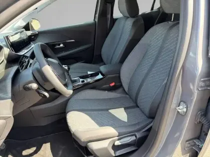 Photo 10 Peugeot 208  Turbo 100 ch BVM6