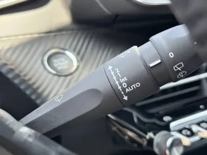Photo 18 Peugeot 208  Turbo 100 ch BVM6