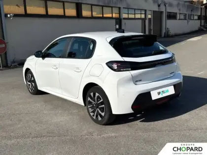 Photo 34 Peugeot 208  Hybrid 100 e-DCS6