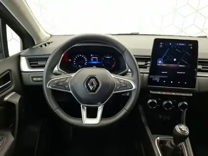 Photo 12 Renault Captur  mild hybrid 140
