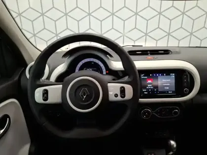 Photo 12 Renault Twingo  III E-Tech