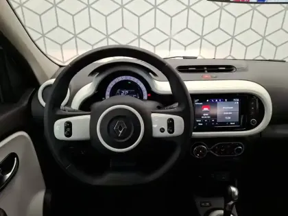 Photo 11 Renault Twingo  III E-Tech