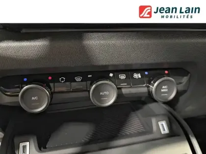 Photo 13 Citroën C4  Hybride 145 e-DCS6