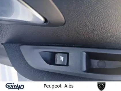 Photo 13 Peugeot 208  PureTech 75 S&S BVM5