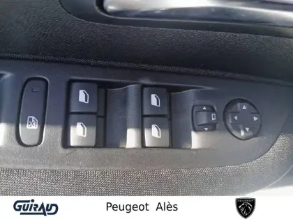 Photo 12 Peugeot 208  PureTech 75 S&S BVM5