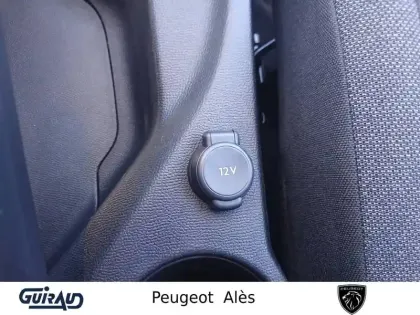Photo 18 Peugeot 208  PureTech 75 S&S BVM5