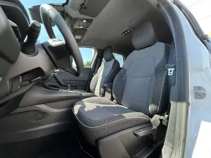 Photo 10 Renault Captur  E-Tech full hybrid 160 ch