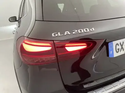 Photo 61 Mercedes GLA  200 d 8G-DCT