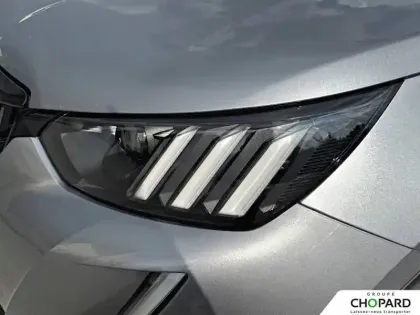 Photo 26 Peugeot 2008  PureTech 130 S&S EAT8