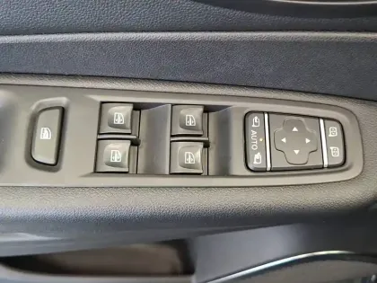 Photo 29 Renault Captur  TCe 150 FAP