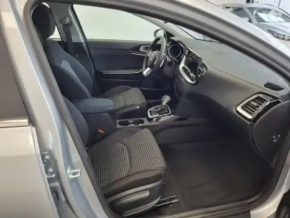 Photo 13 Kia Ceed  SW 1.5 T-GDi 140 ch DCT7