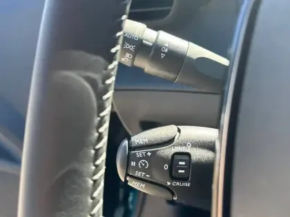 Photo 14 Peugeot 2008  Hybrid 110 e-DCS6