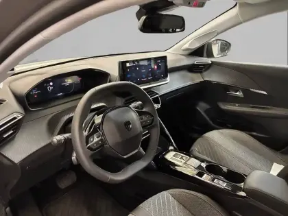 Photo 7 Peugeot 208  Hybrid 110 ch e-DCS6