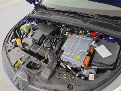 Photo 19 Renault Clio  E-Tech full hybrid 145