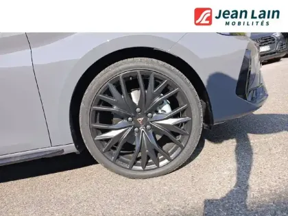Photo 8 Cupra Leon  1.5 eTSI Hybrid 150 ch DSG7