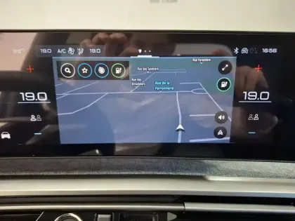 Photo 9 Peugeot 5008  Electrique 210 ch 73 kWh