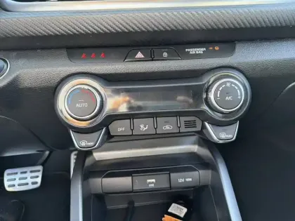 Photo 19 Kia Rio  1.0 T-GDi 120 ch MHEV DCT7