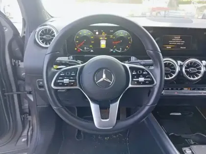 Photo 8 Mercedes GLA  200 7G-DCT