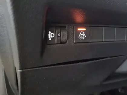 Photo 32 Peugeot 208  Electrique 50 kWh 136ch
