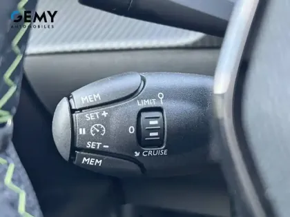 Photo 13 Peugeot 2008  Hybrid 145 e-DCS6