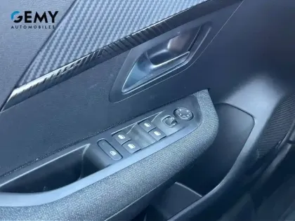 Photo 15 Peugeot 208  Hybrid 110 ch e-DCS6
