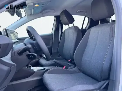 Photo 8 Peugeot 208  Hybrid 110 ch e-DCS6