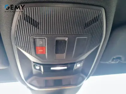 Photo 14 Peugeot 408  PHEV 225 e-EAT8
