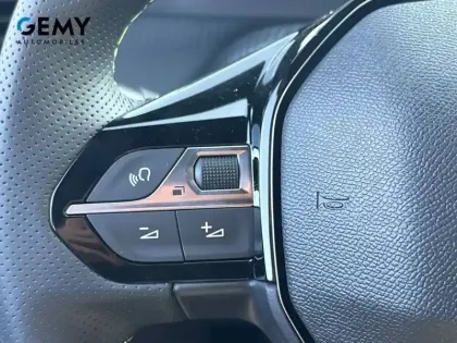 Photo 17 Peugeot 208  Electrique 156 ch 54 kWh