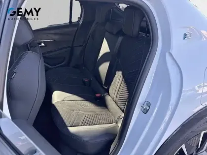 Photo 9 Peugeot 208  Electrique 156 ch 54 kWh