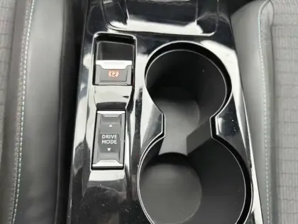 Photo 23 Peugeot 208  Electrique 50 kWh 136ch