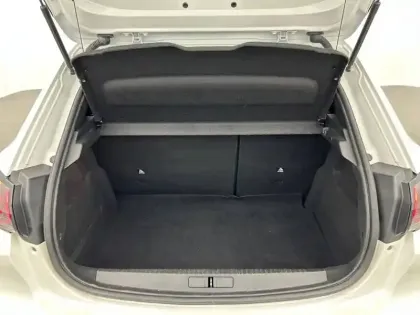 Photo 5 Peugeot 208  Electrique 50 kWh 136ch