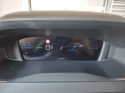 Photo 8 Peugeot 2008  Electrique 54 kWh 156 ch