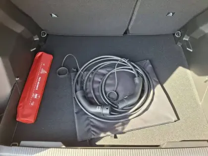Photo 21 Peugeot 2008  Electrique 54 kWh 156 ch
