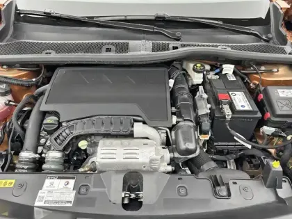 Photo 28 Peugeot 2008  PureTech 130 S&S EAT8