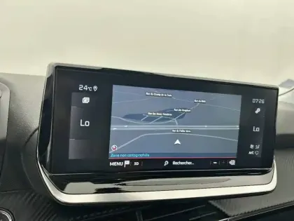 Photo 21 Peugeot 2008  PureTech 130 S&S EAT8