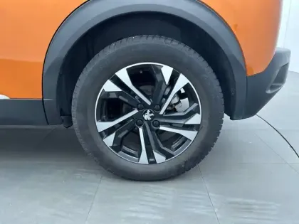Photo 12 Peugeot 2008  PureTech 130 S&S EAT8