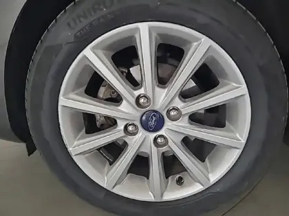 Photo 12 Ford Fiesta  1.0 EcoBoost 95 ch S&S BVM6