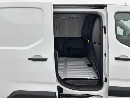 Photo 11 Peugeot Partner  FOURGON M 600 KG ESSENCE 110 S&S BVM6