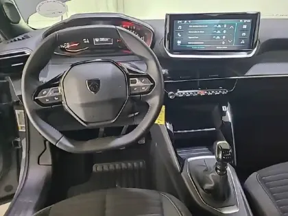 Photo 10 Peugeot 2008  PureTech 100 S&S BVM6
